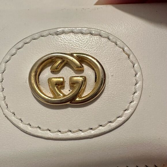 Gucci Cream Crossbody Mini Bag with Flap Closure - Picture 7 of 13